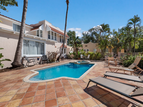 Luxury Sarasota Vacation Pool Home Four Bedrooms Sleeps 8